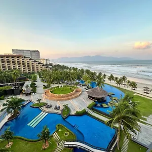 Crowne Plaza & Station touristique Đà Nẵng